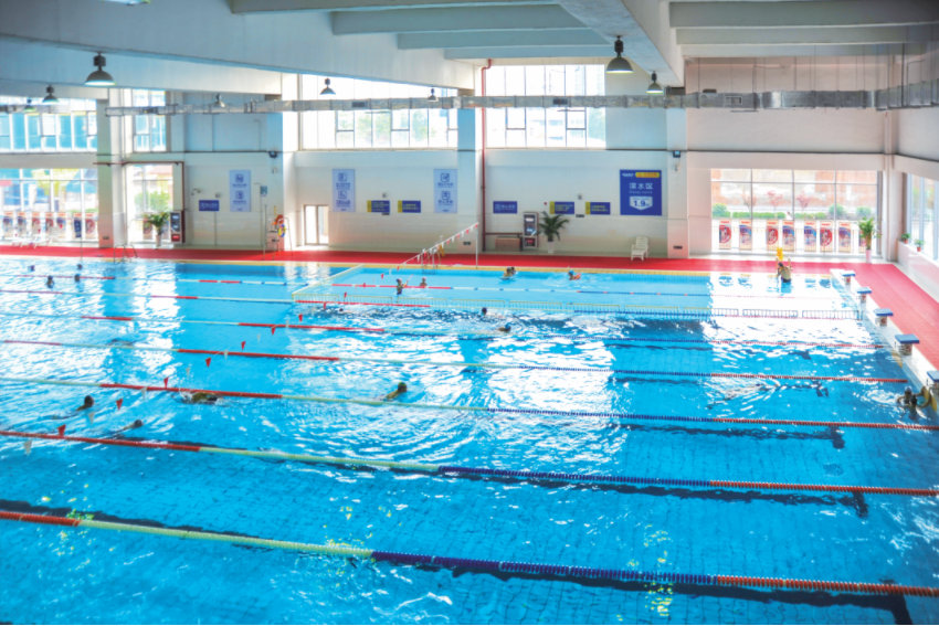 常見的恒溫游泳池加熱設備-空氣源熱泵特點