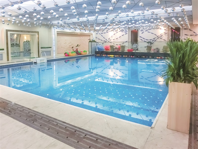 泳池?zé)岜玫墓?jié)能環(huán)保特點簡析