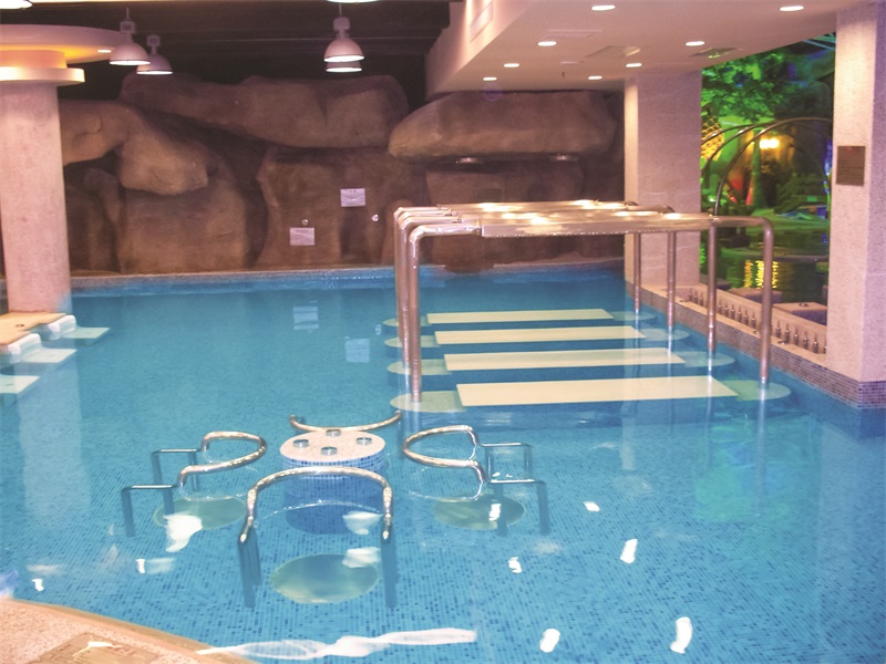 打造完美室內泳池，泳池加熱設備不可少！